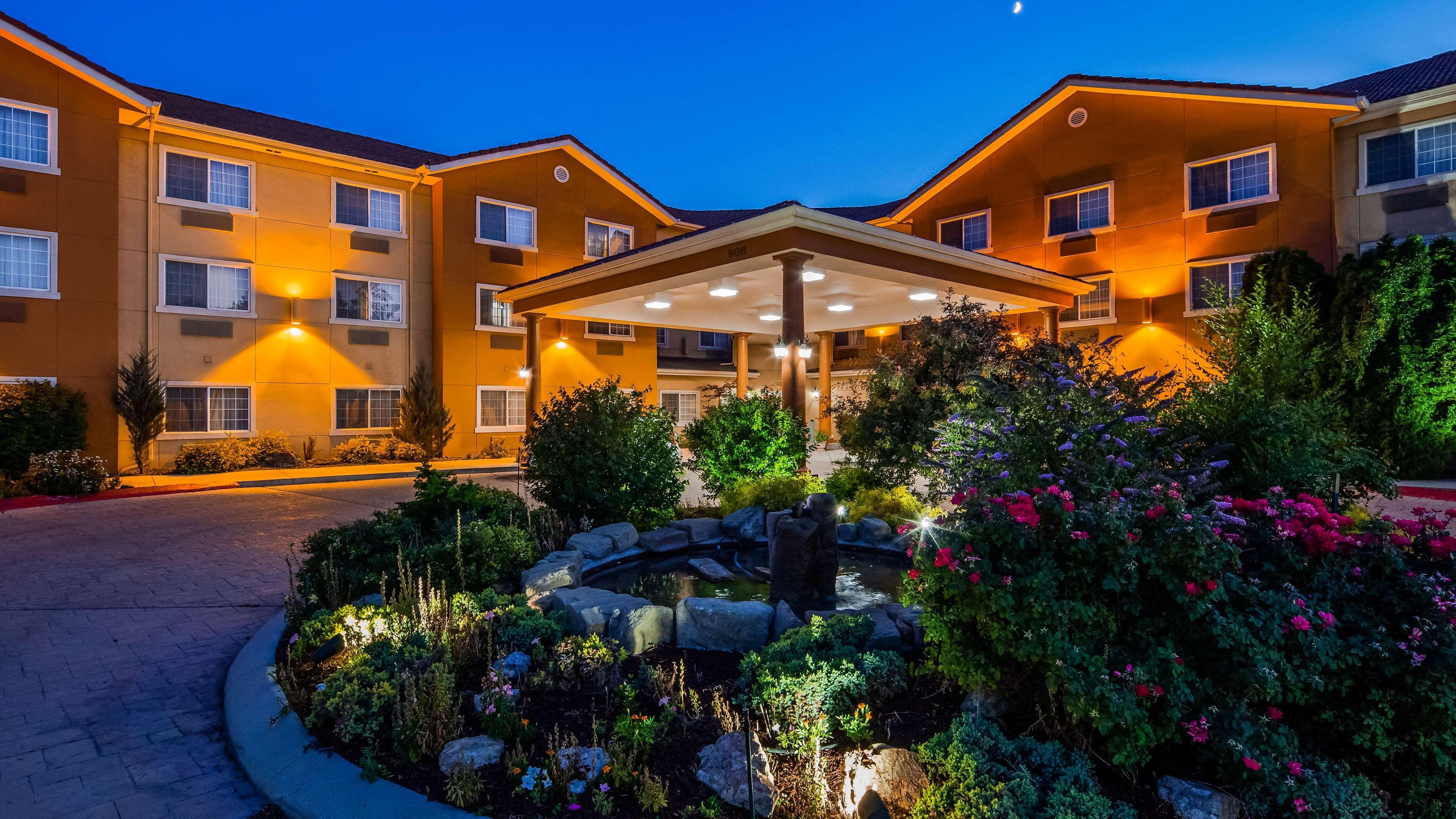 Best Western Plus Caldwell Inn & Suites Экстерьер фото