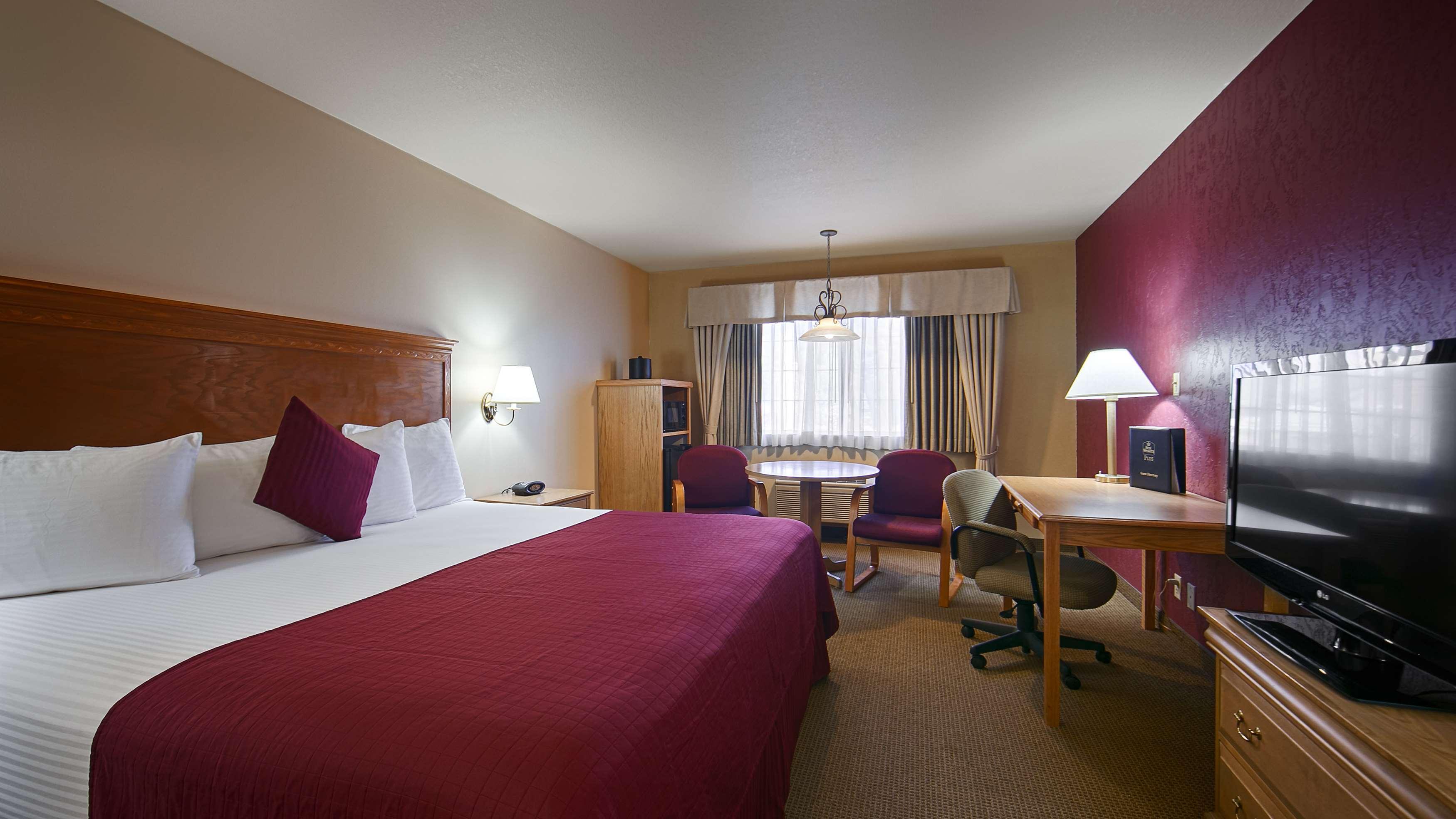 Best Western Plus Caldwell Inn & Suites Экстерьер фото