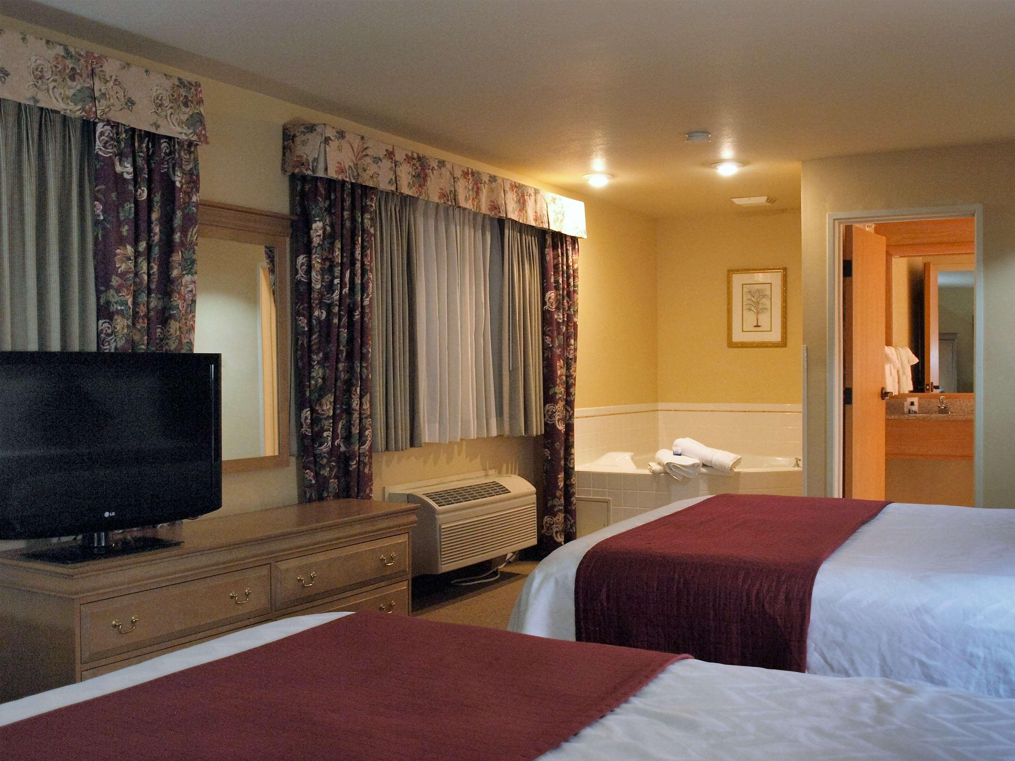 Best Western Plus Caldwell Inn & Suites Экстерьер фото