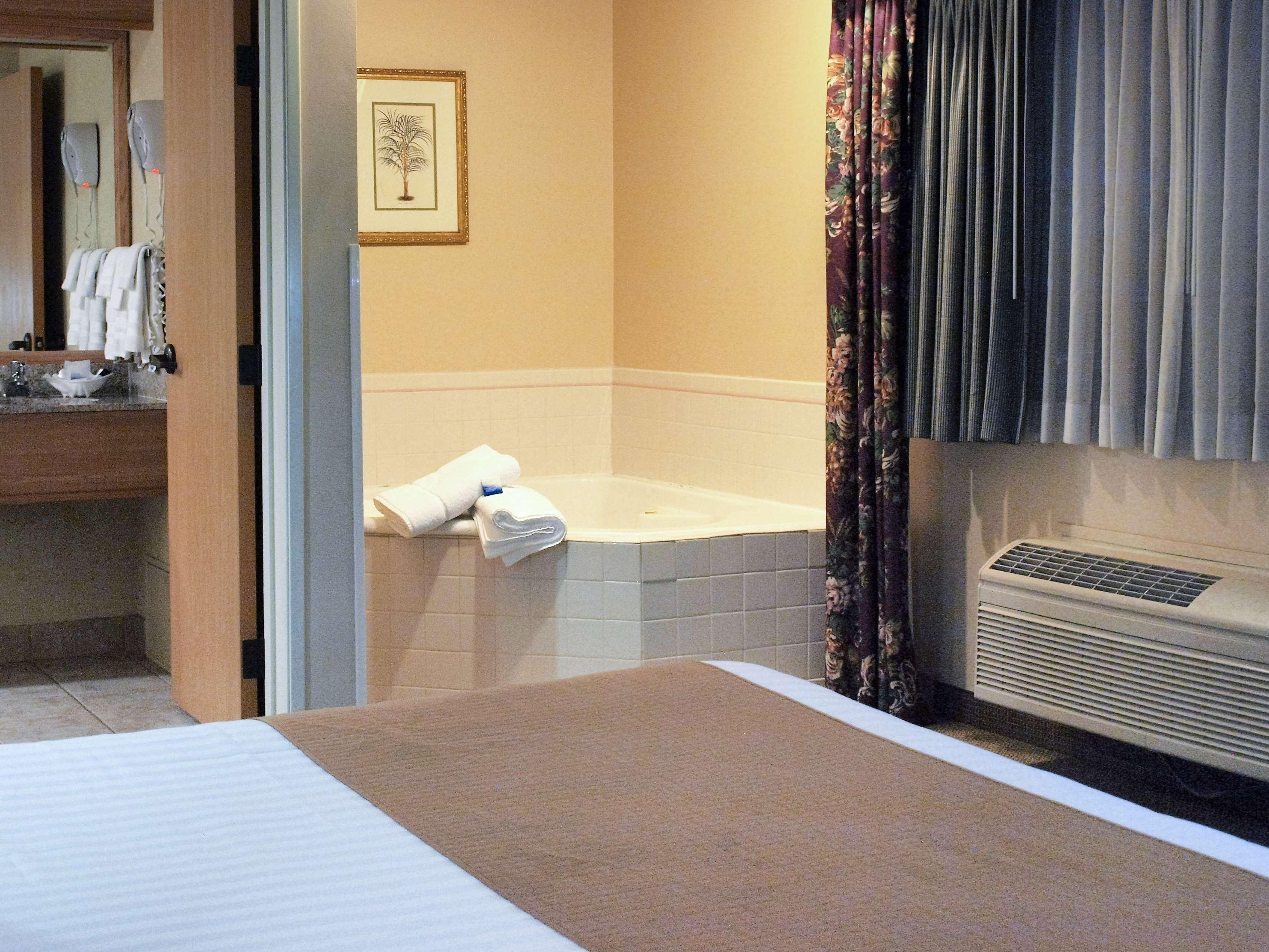 Best Western Plus Caldwell Inn & Suites Экстерьер фото