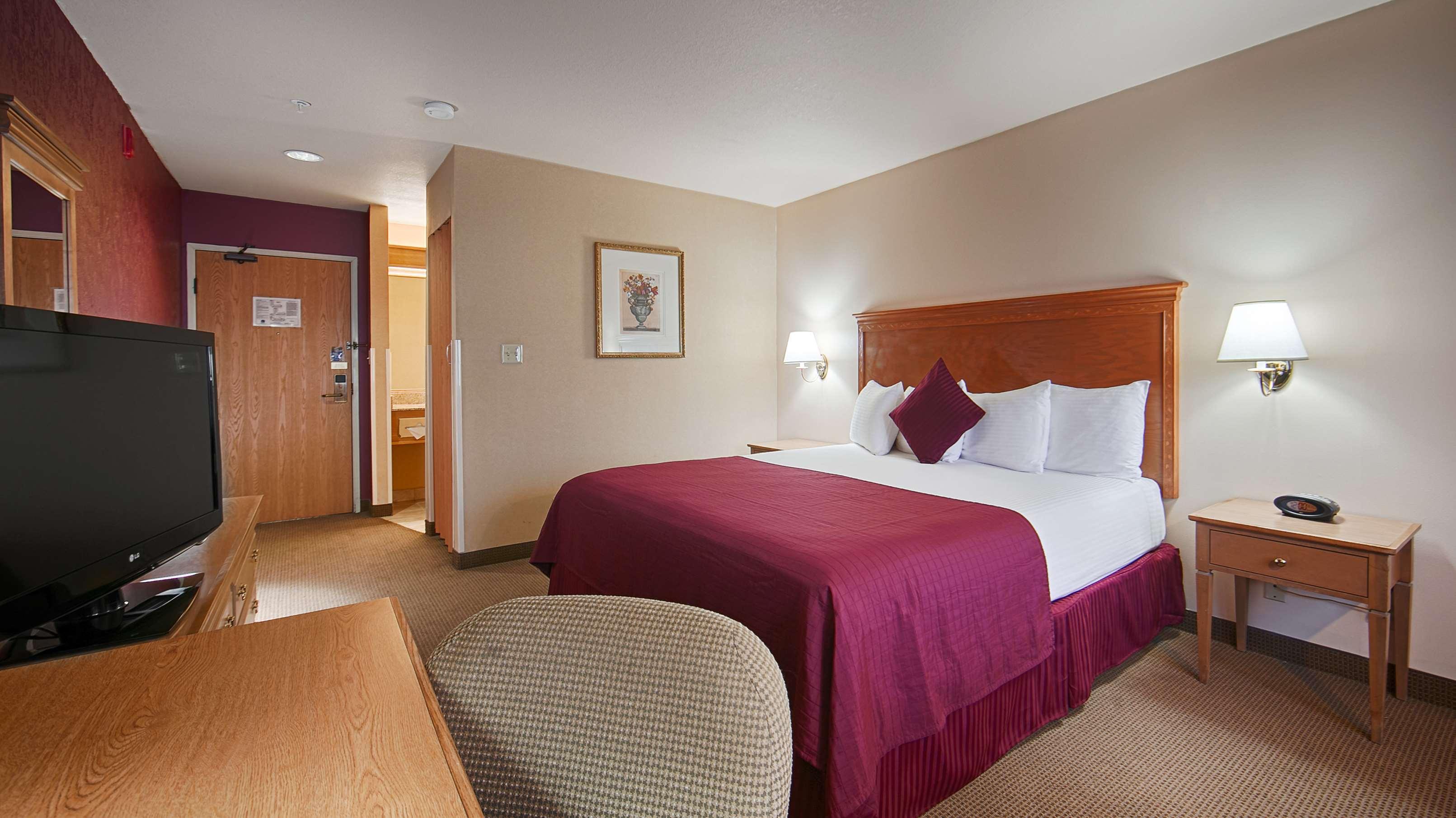 Best Western Plus Caldwell Inn & Suites Экстерьер фото