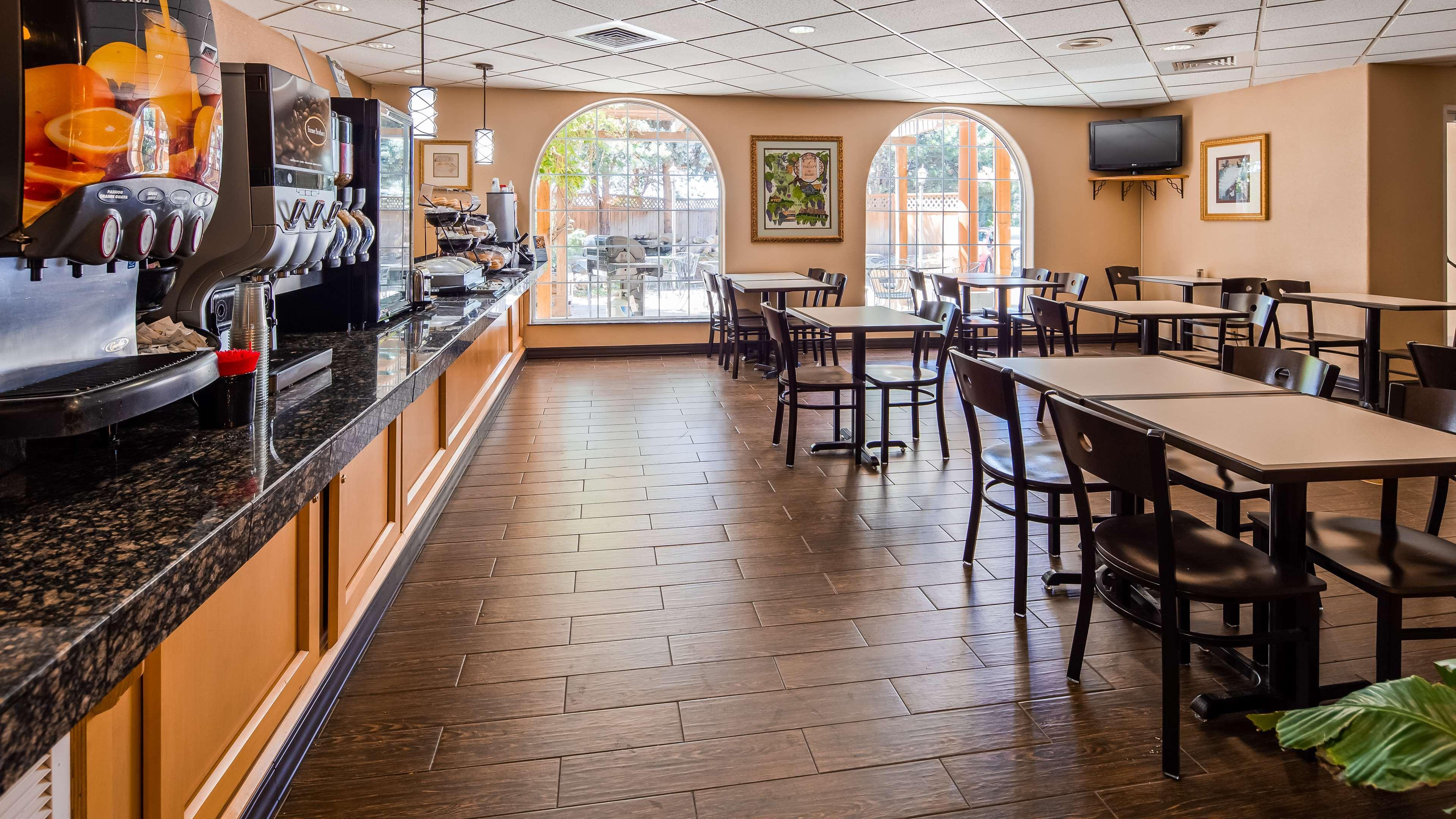 Best Western Plus Caldwell Inn & Suites Экстерьер фото