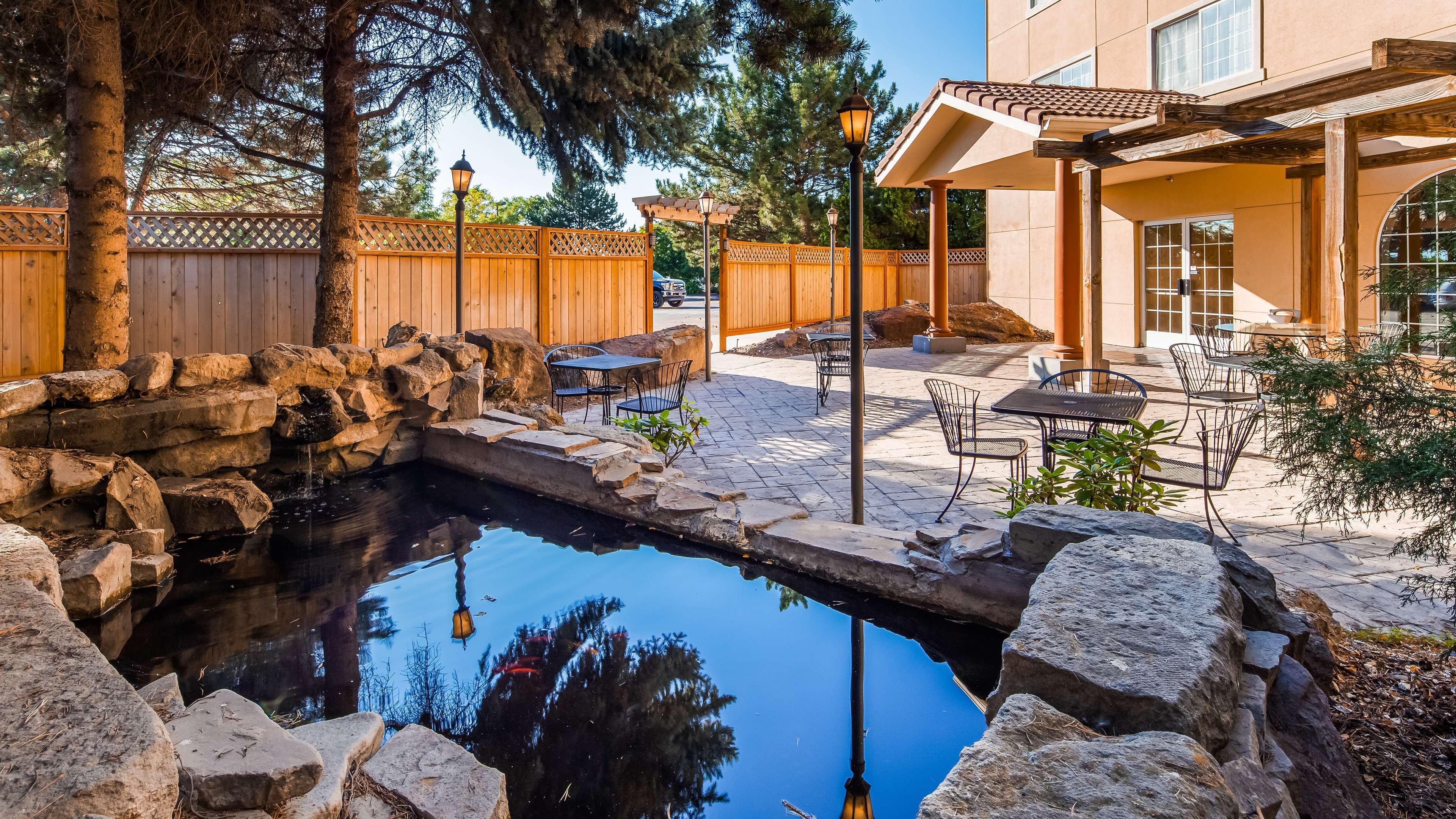 Best Western Plus Caldwell Inn & Suites Экстерьер фото