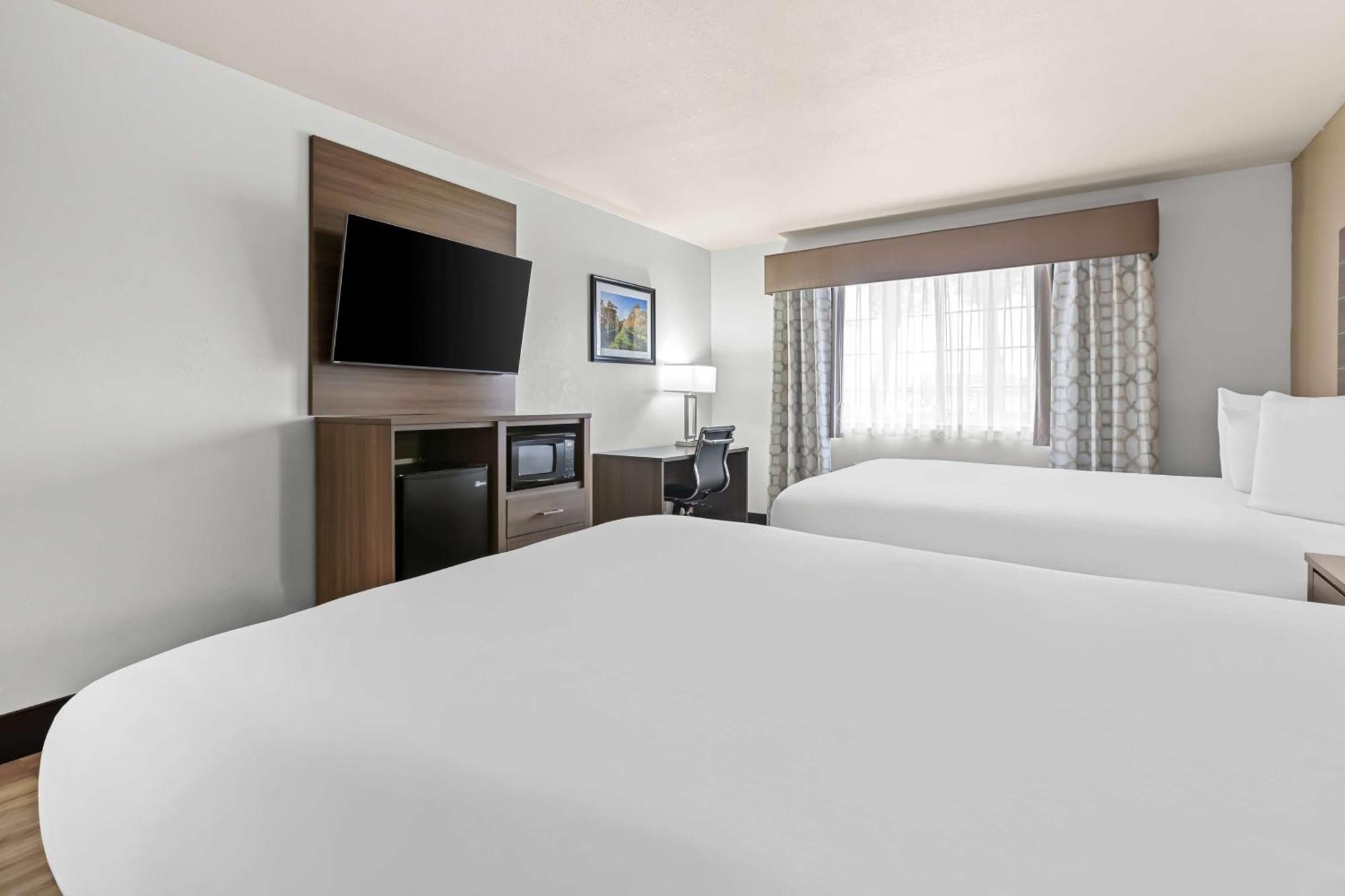 Best Western Plus Caldwell Inn & Suites Экстерьер фото