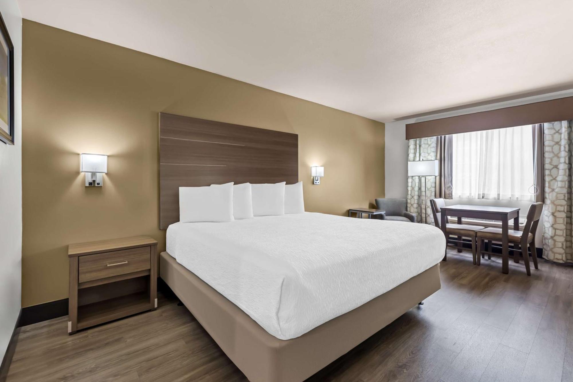 Best Western Plus Caldwell Inn & Suites Экстерьер фото