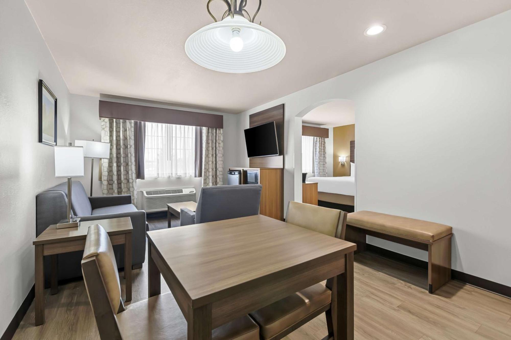 Best Western Plus Caldwell Inn & Suites Экстерьер фото